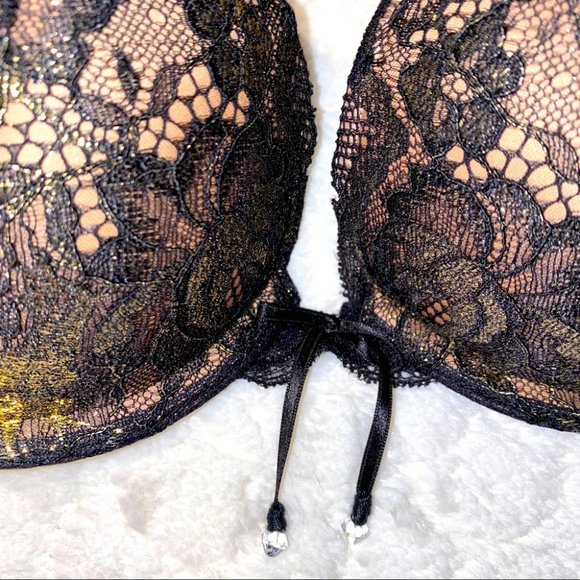 32B VS Miraculous Bombshell Bra Seduction - Picture 6 of 11